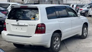 Toyota Kluger 2005 Off white