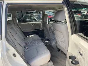 Toyota Kluger 2005 Off white