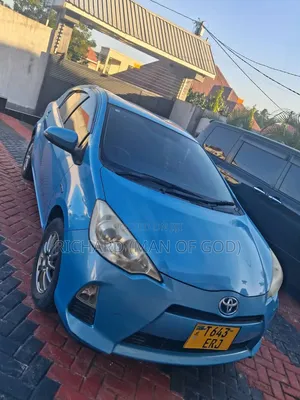 Toyota Aqua 2014 Blue