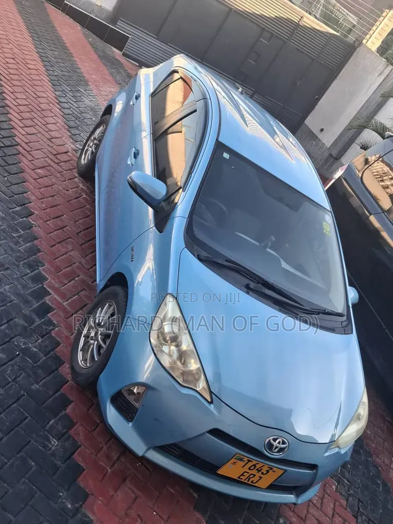 Toyota Aqua 2014 Blue
