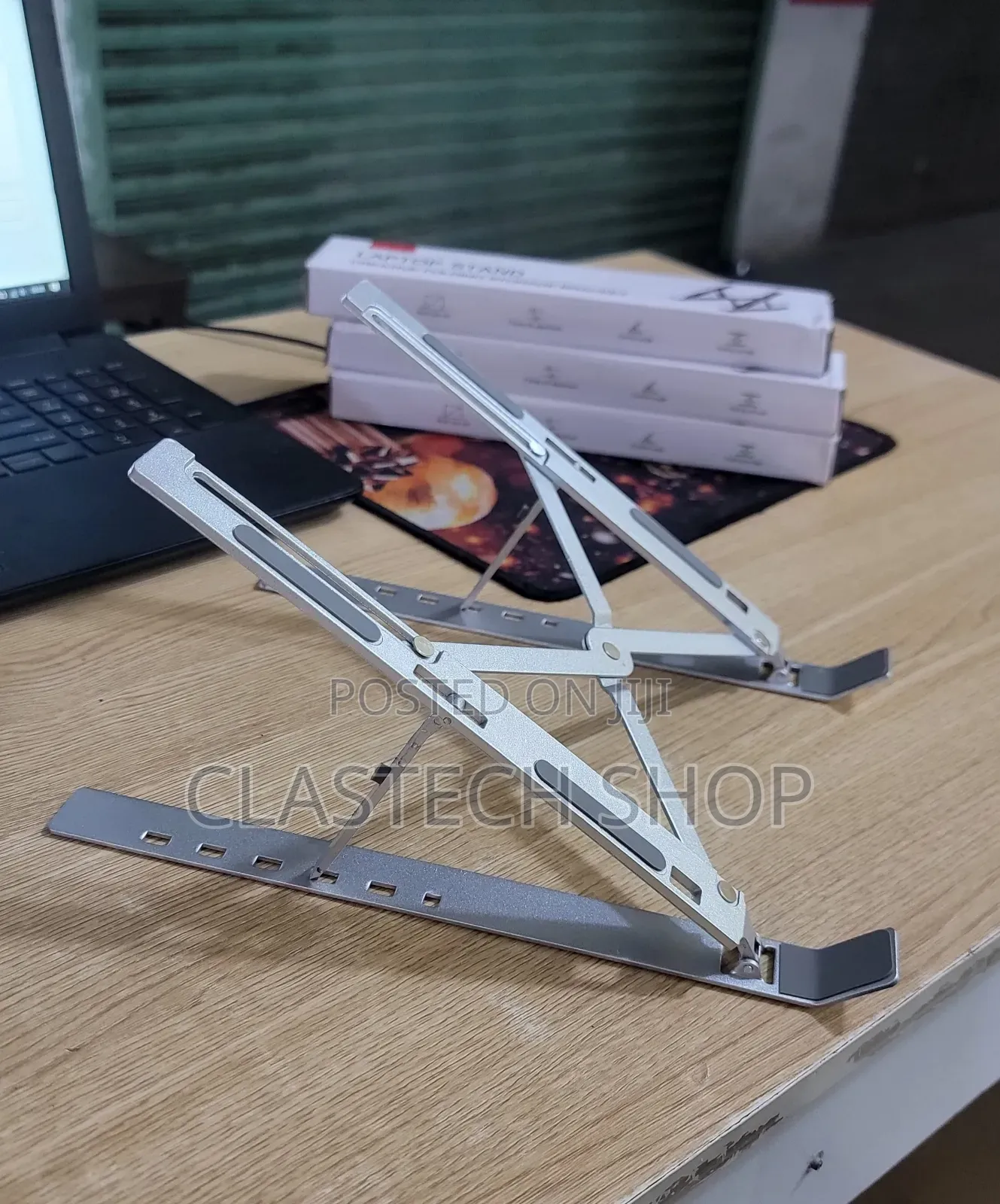 Laptop Stand Free Size