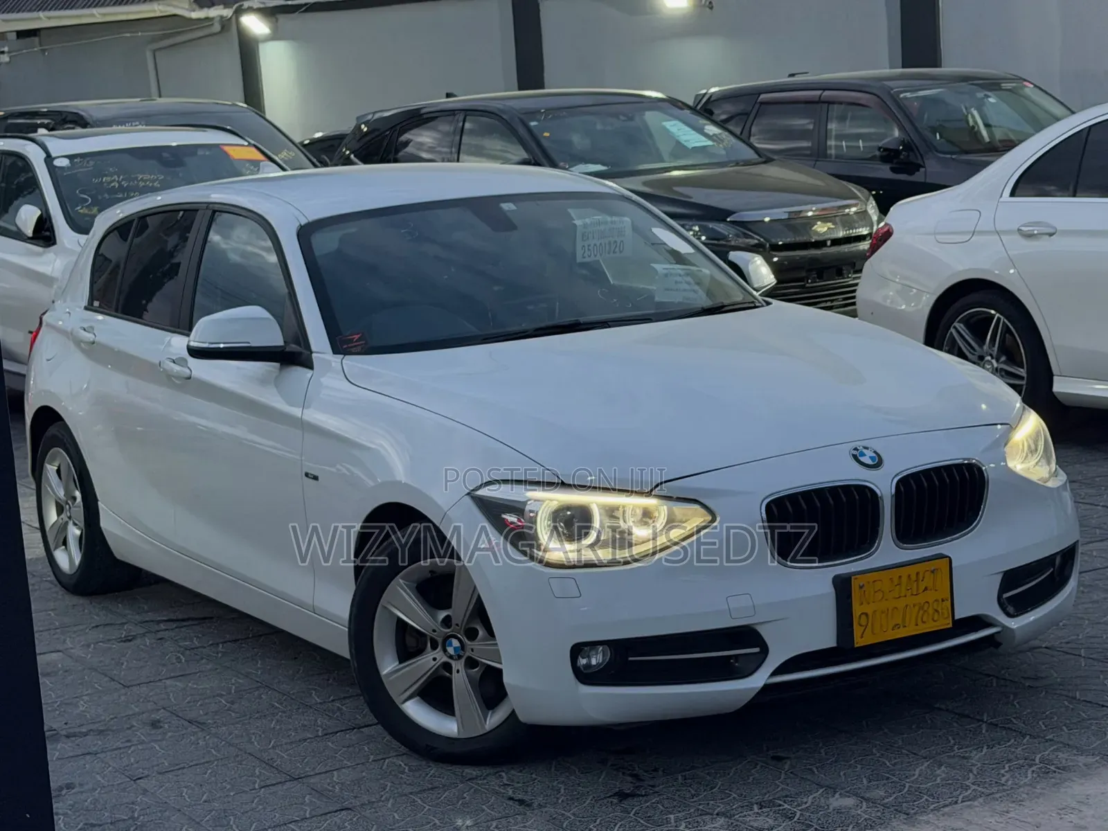 BMW 116i 2012 Off white