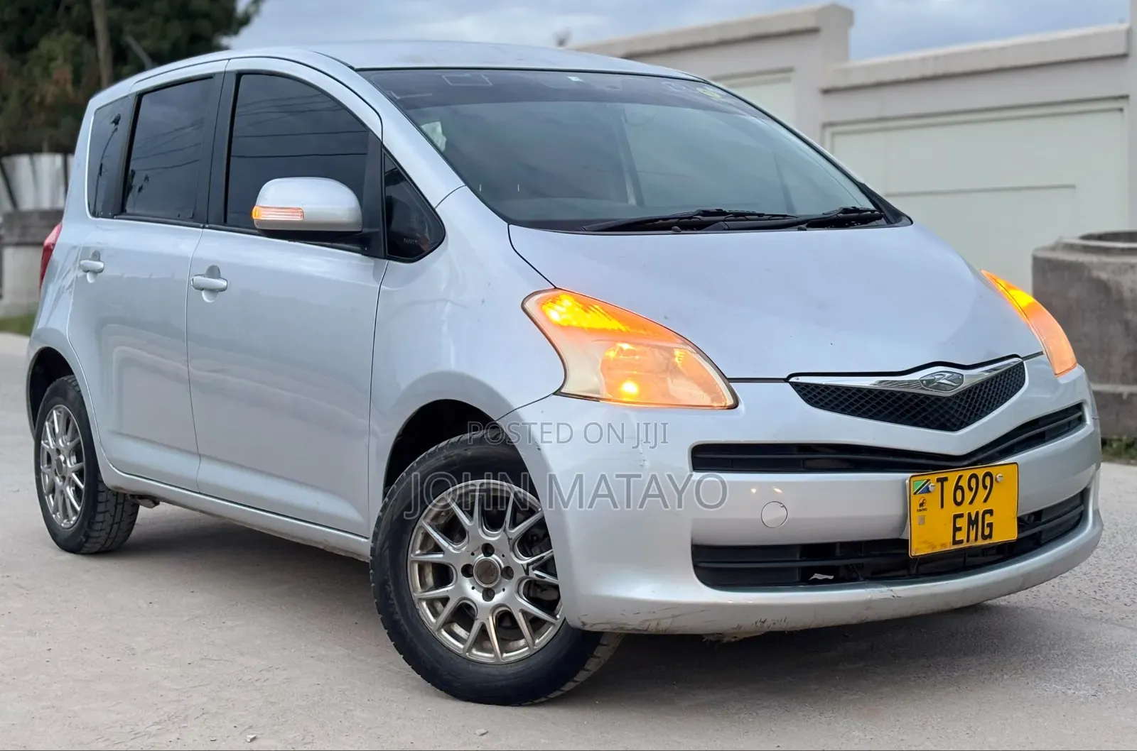 Toyota Ractis 2005 Silver