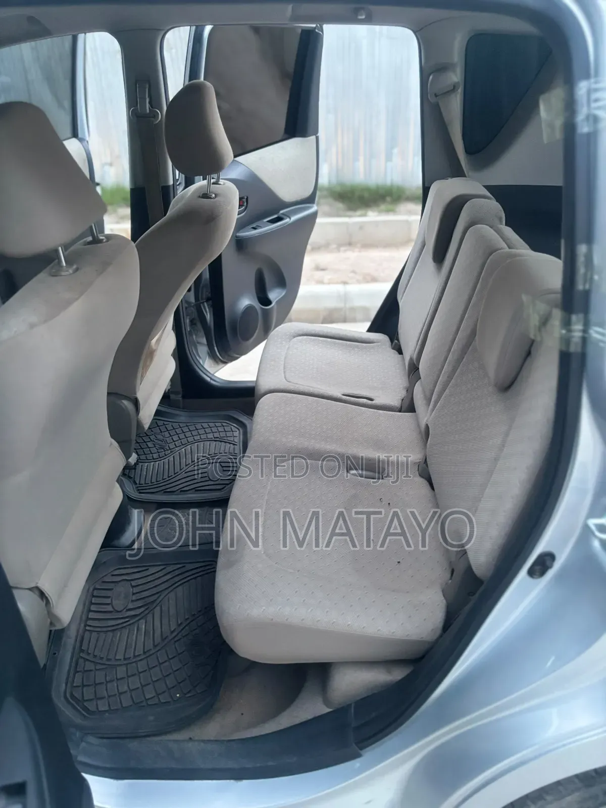 Toyota Ractis 2005 Silver