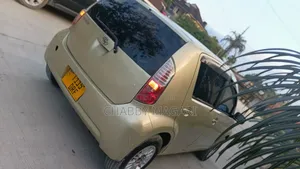 Toyota Passo 2005 Gold