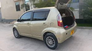 Toyota Passo 2005 Gold