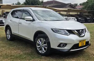 Nissan X-Trail 2.0 Petrol AWD 2015 White