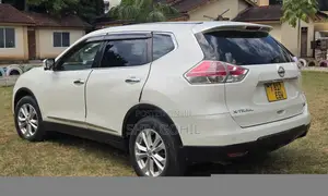 Nissan X-Trail 2.0 Petrol AWD 2015 White