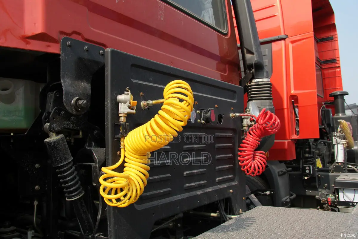 Dongfeng Tractor Head