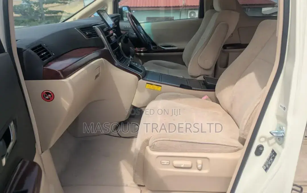 Toyota Alphard 2009
