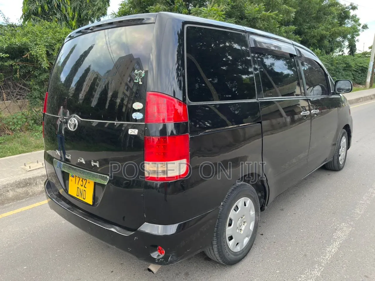 Toyota Noah 2005 Black