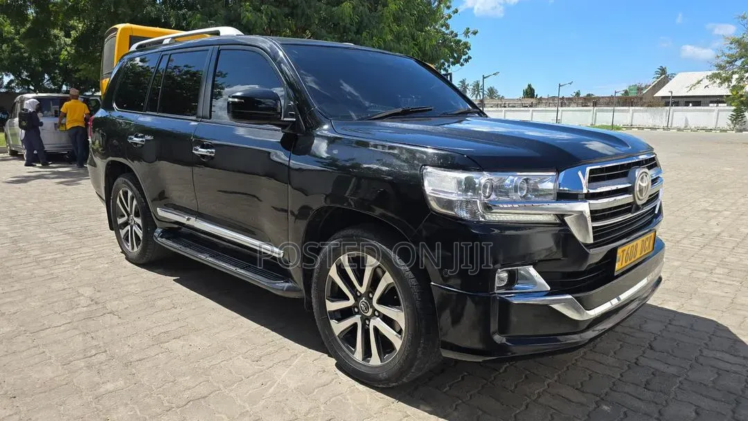 Toyota Land Cruiser 2014 Black