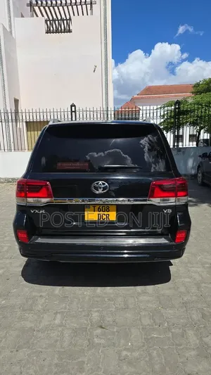 Toyota Land Cruiser 2014 Black