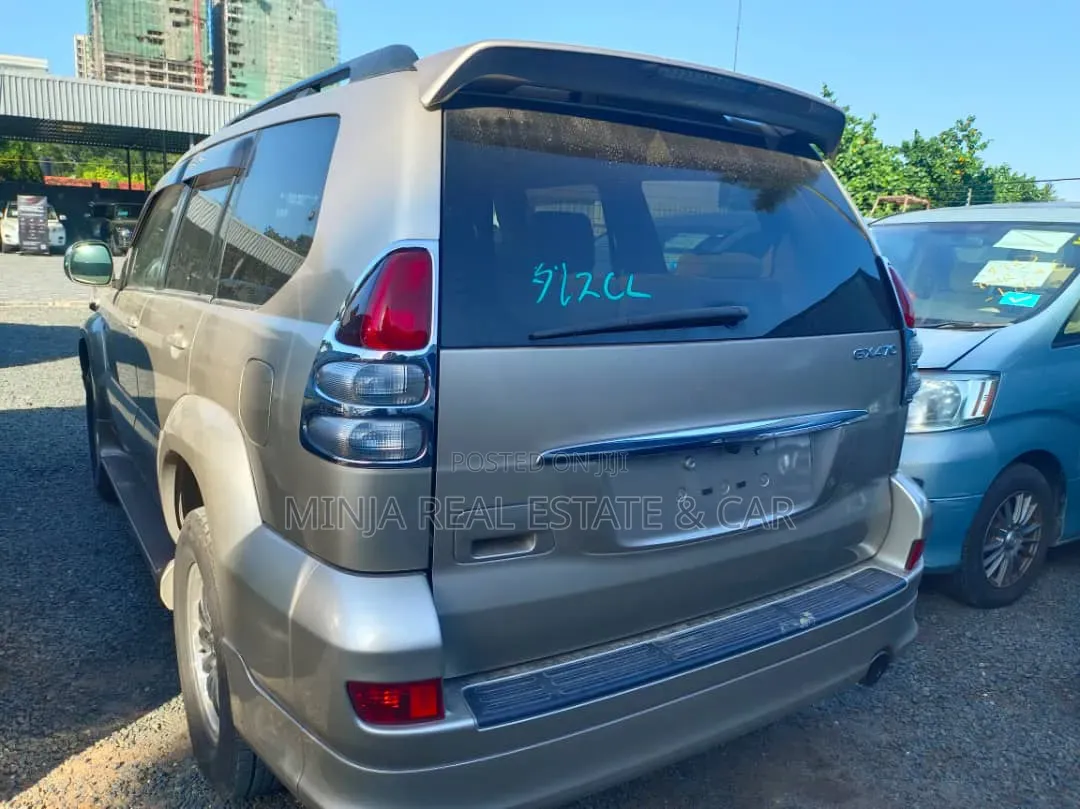 Toyota Land Cruiser Prado 2003 Silver