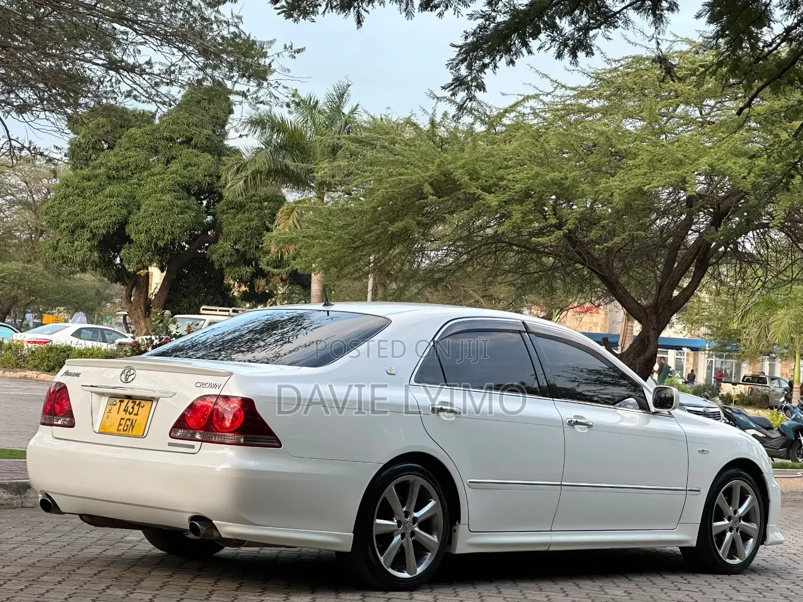 Toyota Crown 2026 Pearl