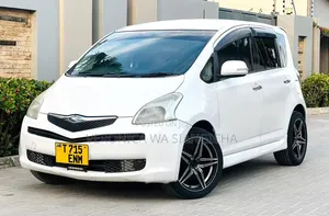 Toyota Ractis 2007 White