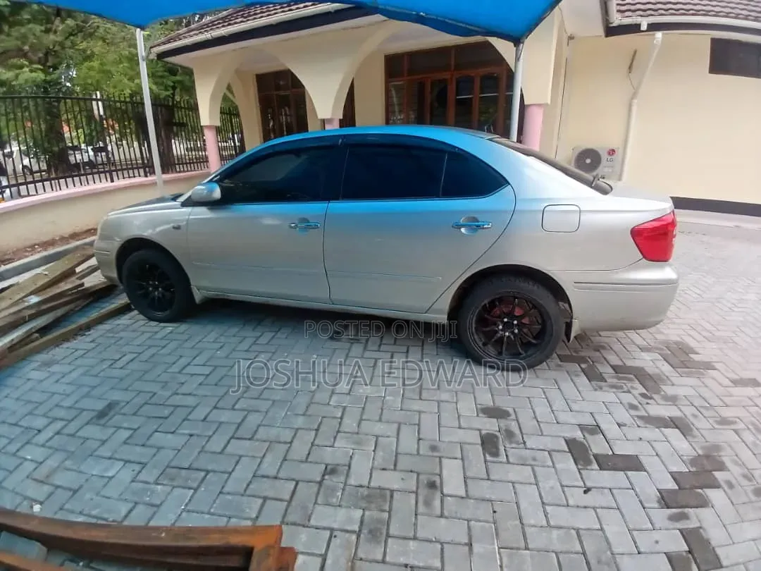 Toyota Premio 2005 White