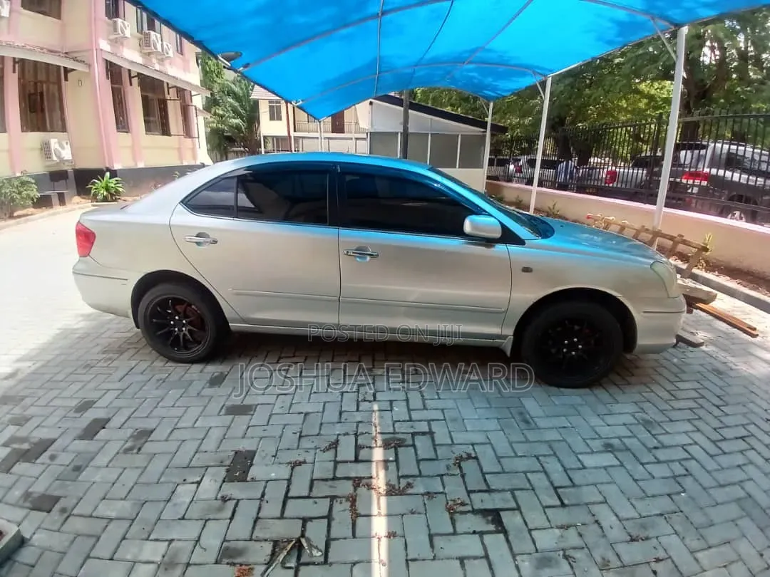 Toyota Premio 2005 White
