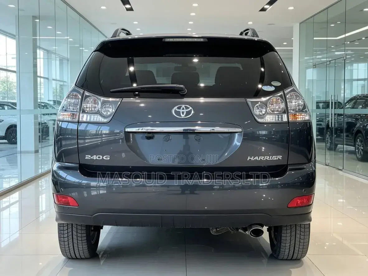 Toyota Harrier 2004 Gray