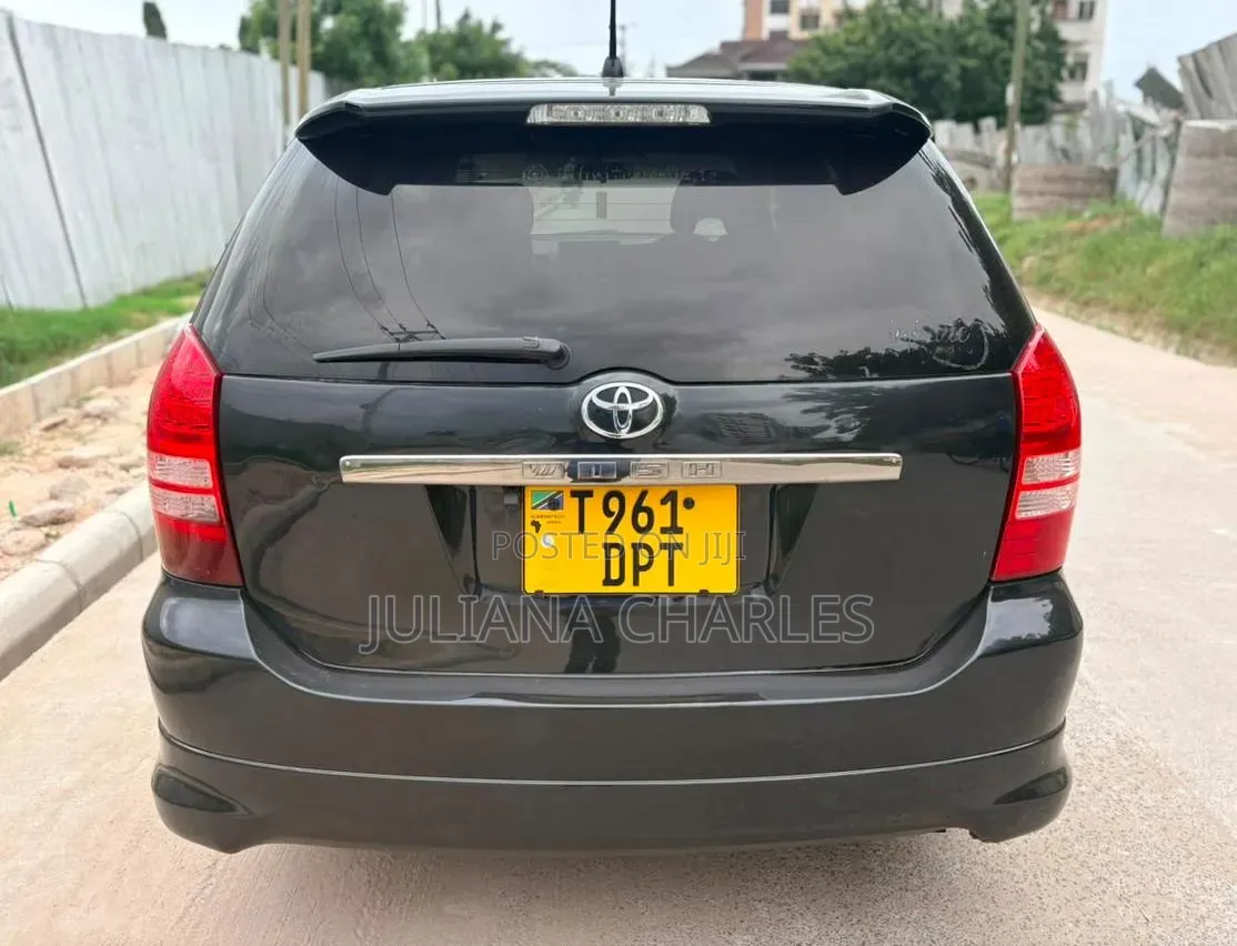 Toyota Wish 2004 Black