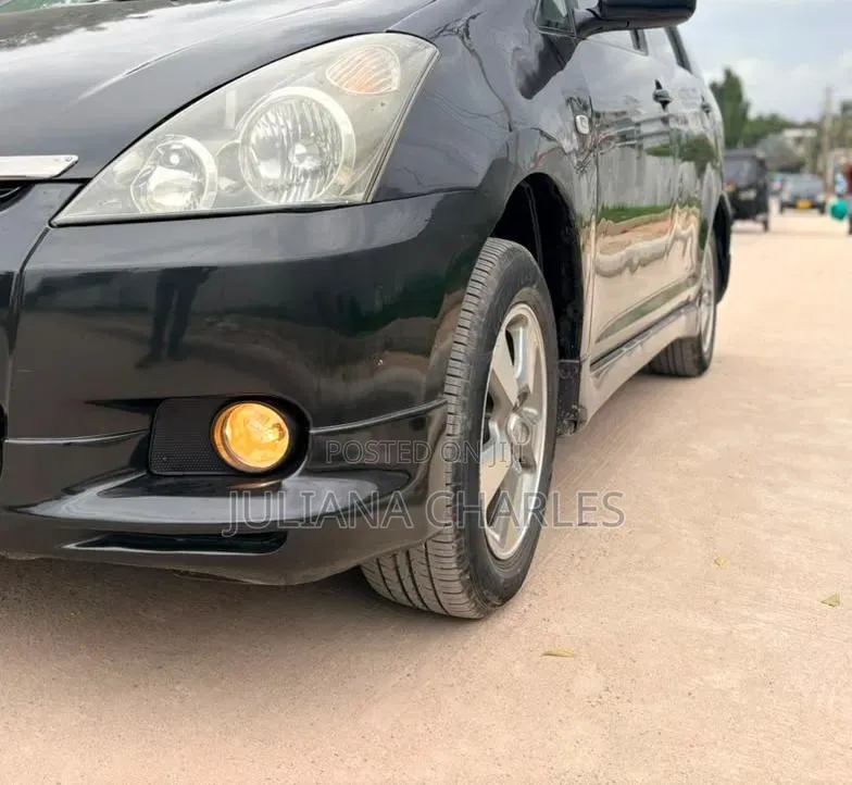 Toyota Wish 2004 Black