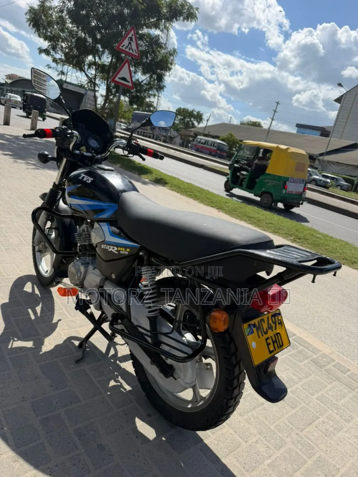 TVS HLX 125 2024 Black