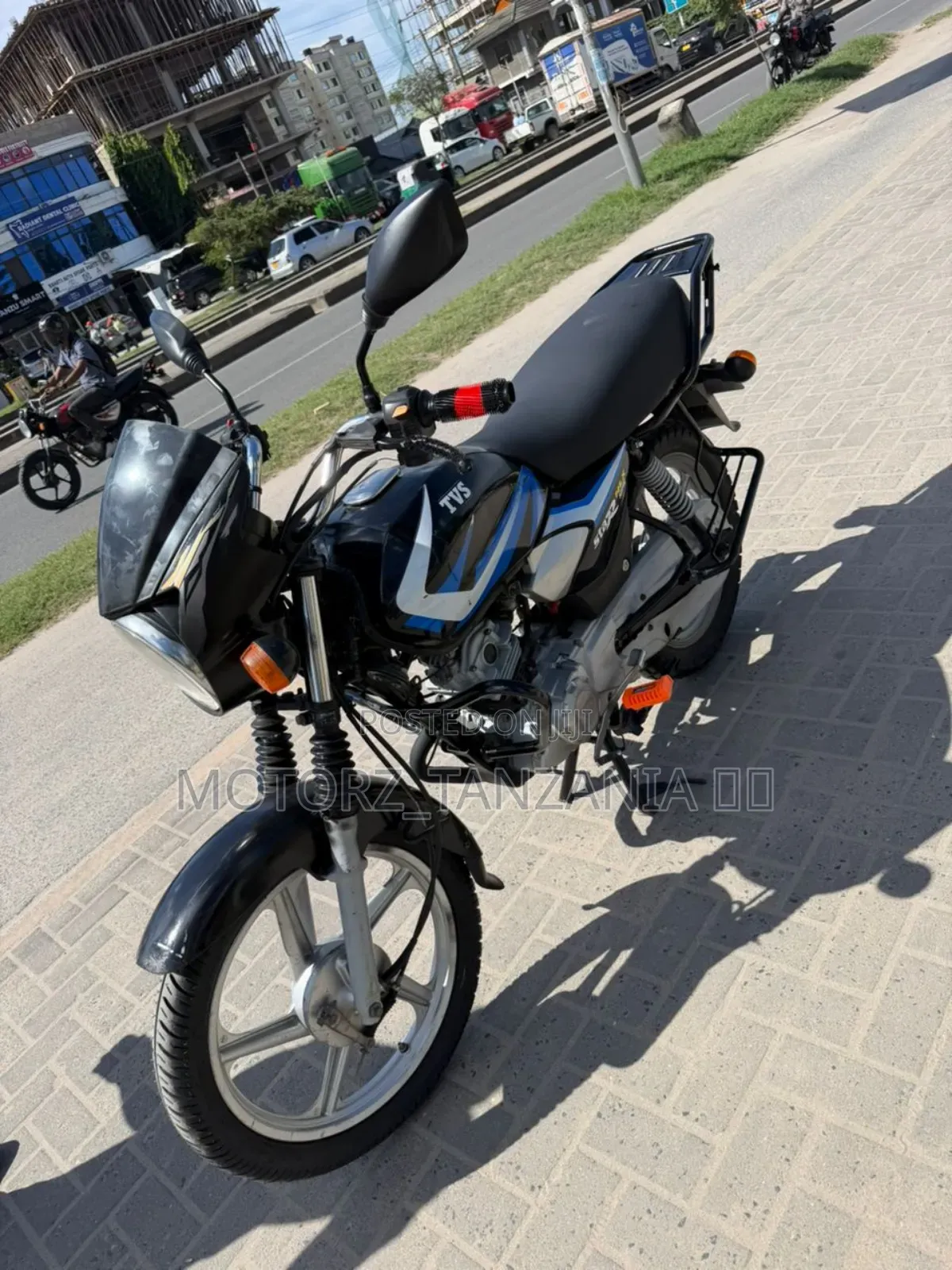 TVS HLX 125 2024 Black