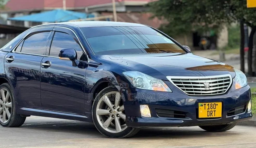 Toyota Crown 2009 Black