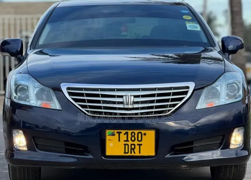 Toyota Crown 2009 Black