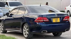 Toyota Crown 2009 Black