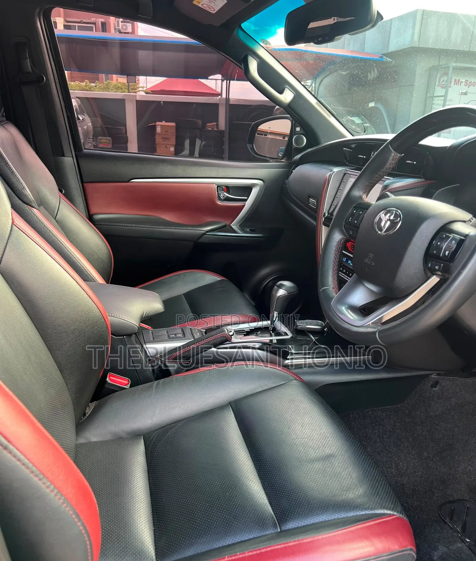 Toyota Fortuner 2024 Black