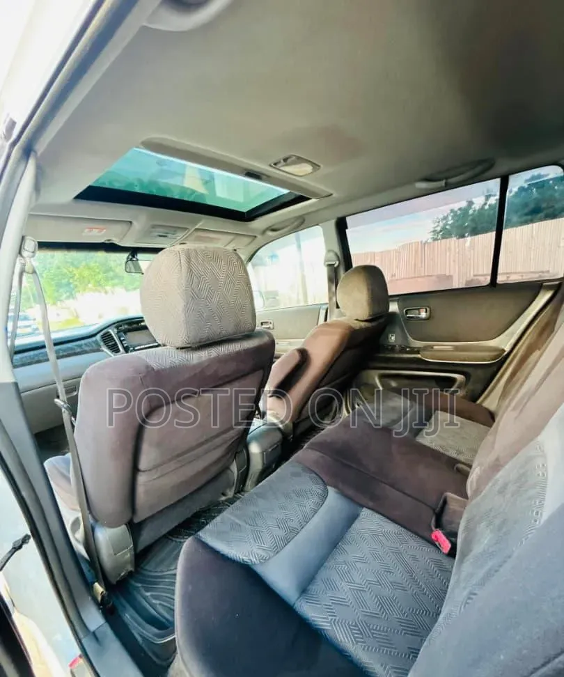 Toyota Kluger 2005 White