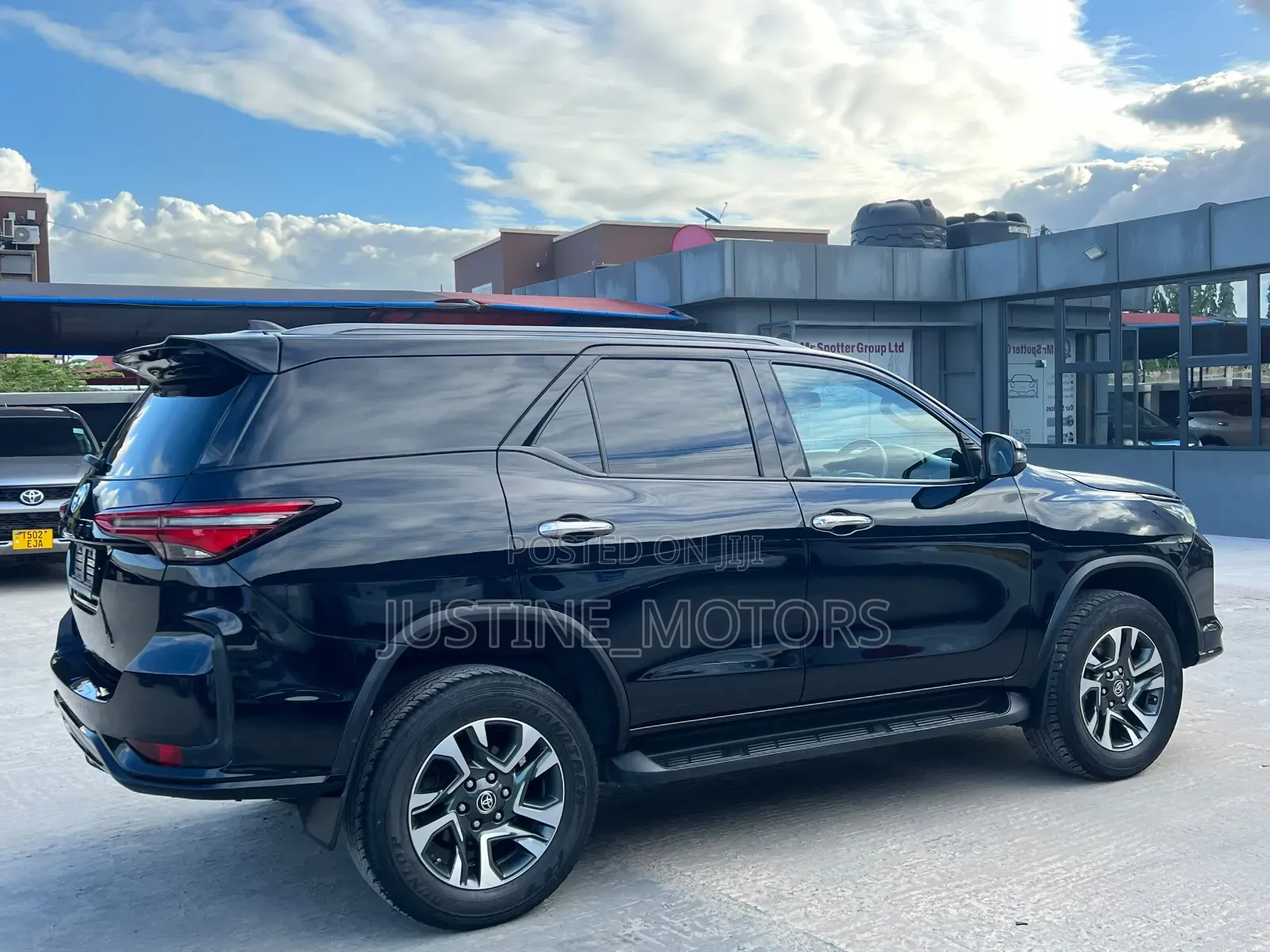 Toyota Fortuner 2023 Blue