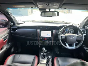 Toyota Fortuner 2023 Blue