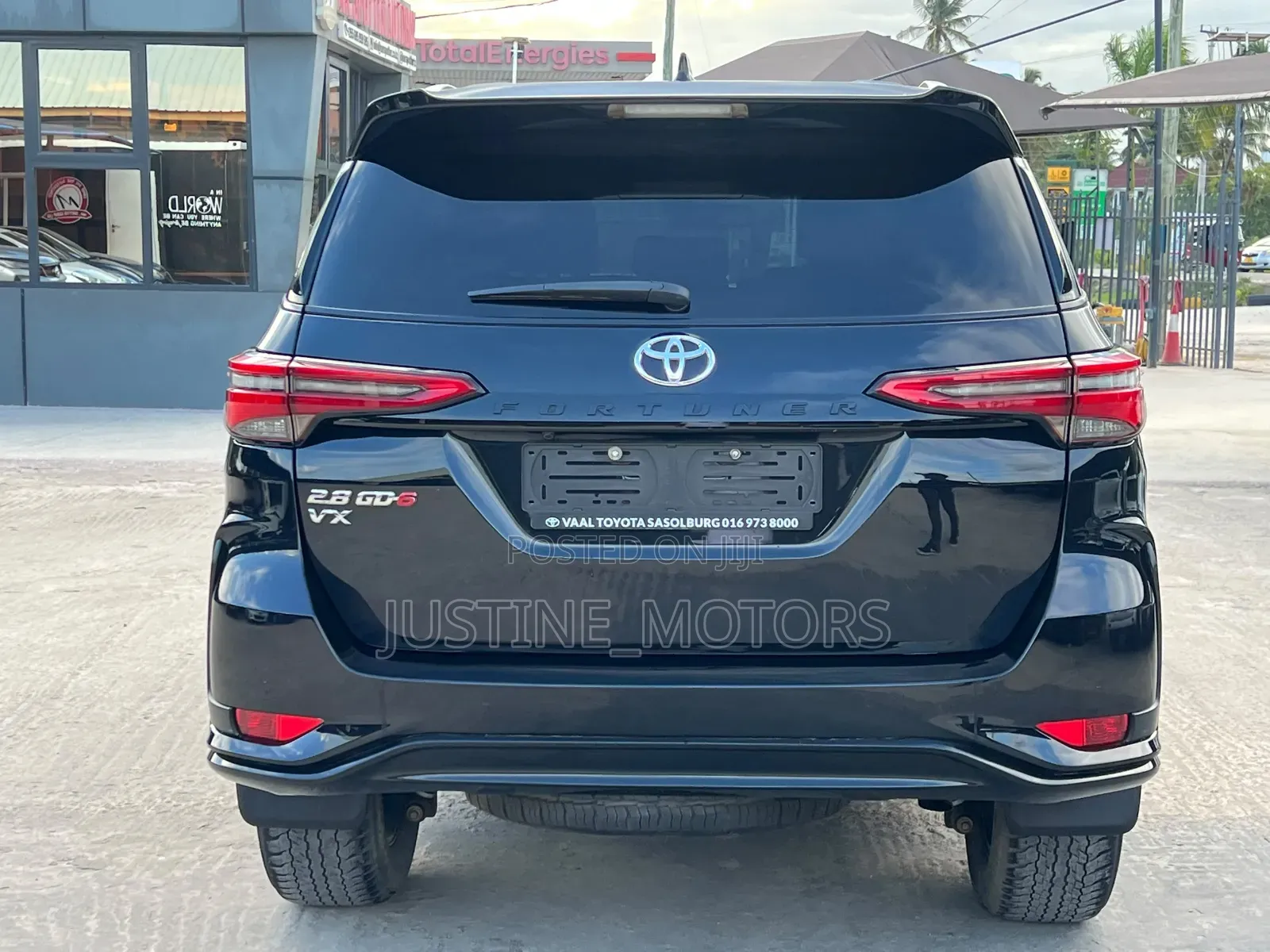 Toyota Fortuner 2023 Blue