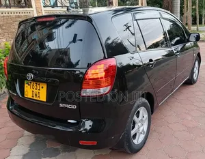 Toyota Corolla Spacio 2004 Black