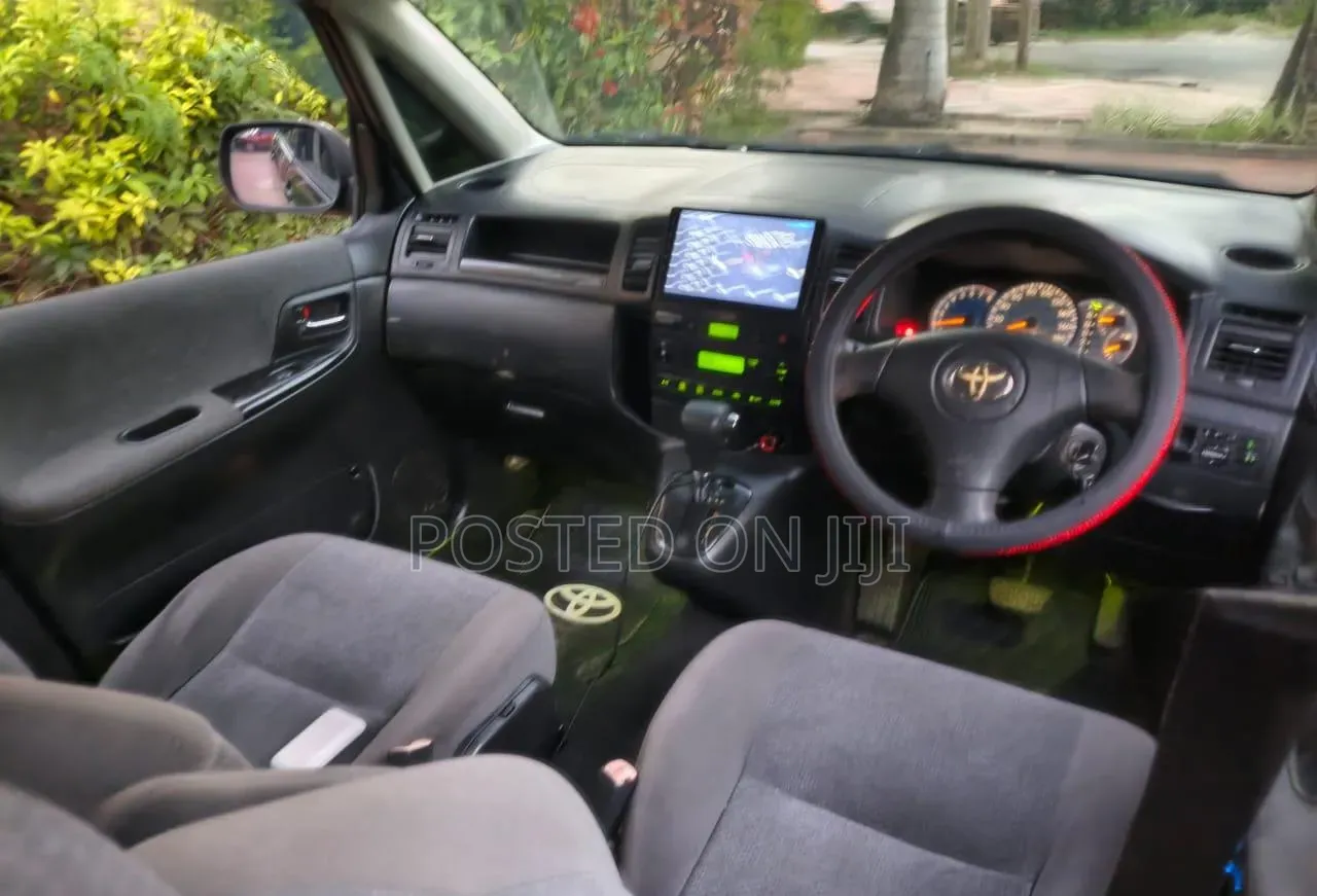 Toyota Corolla Spacio 2004 Black