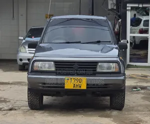 Suzuki Escudo 1990 Black