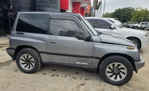 Suzuki Escudo 1990 Black