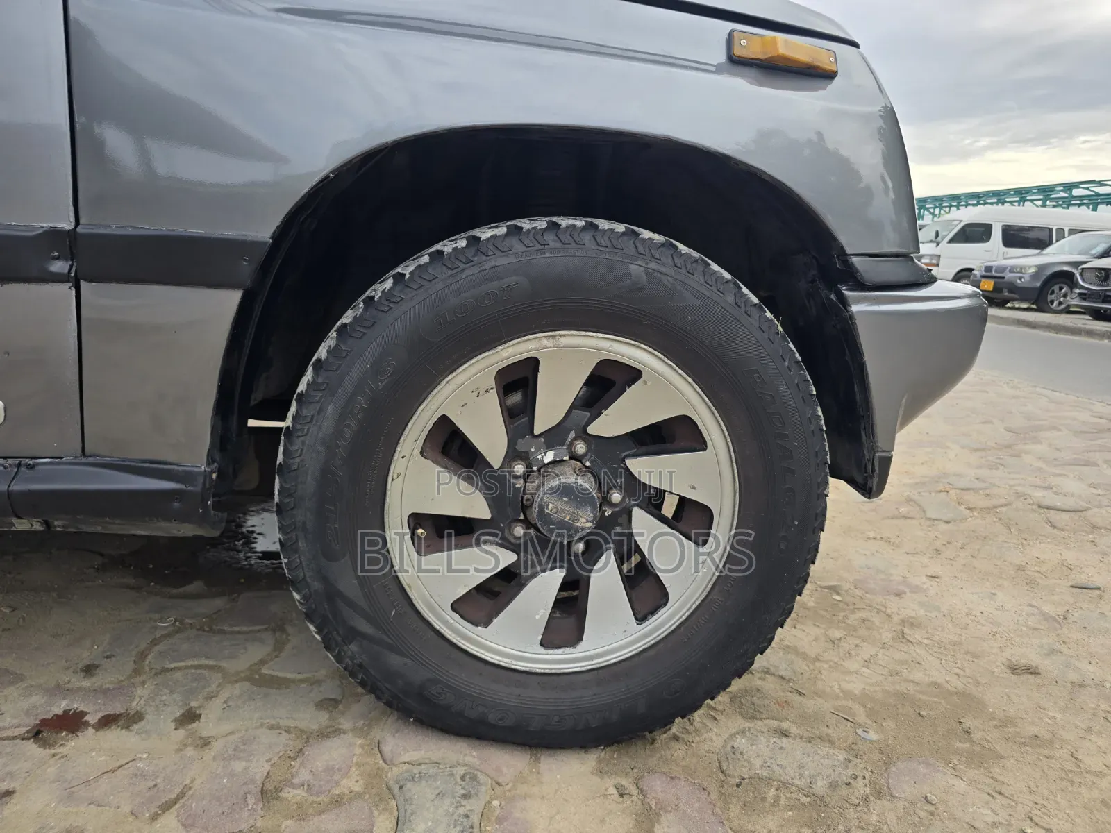 Suzuki Escudo 1990 Black