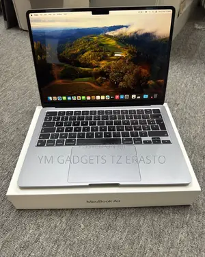Laptop Apple MacBook Air 2022 M2 8GB Apple M2 SSD 256GB