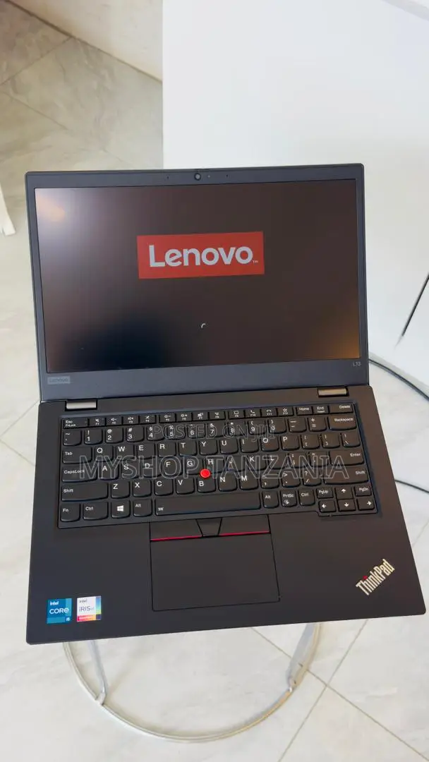 New Laptop Lenovo ThinkPad L13 Yoga 8GB Intel Core i5 SSD 256GB