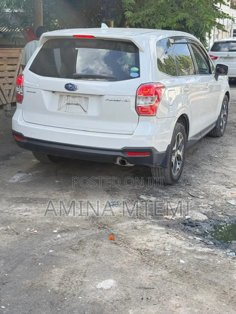 Subaru Forester 2.0XT Premium 4dr SUV AWD (2.0L 4cyl Turbo CVT) 2015 White