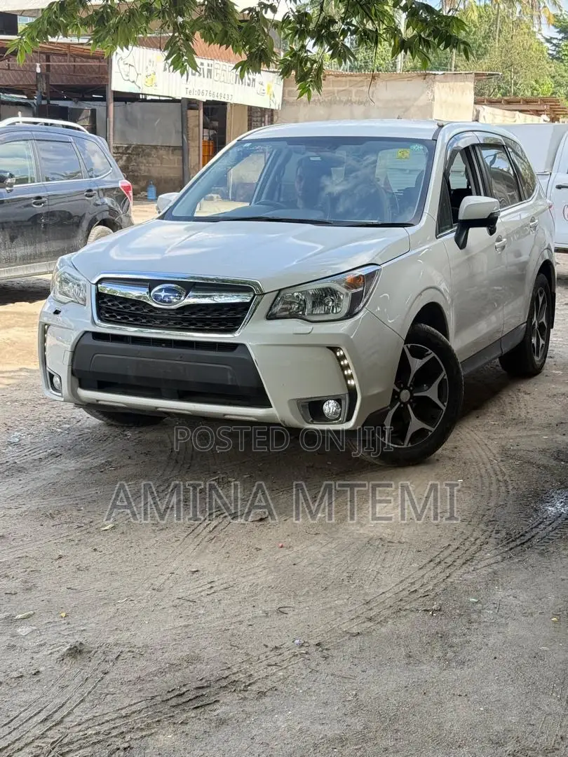 Subaru Forester 2.0XT Premium 4dr SUV AWD (2.0L 4cyl Turbo CVT) 2015 White