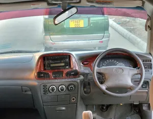 Toyota Noah 2002 Silver