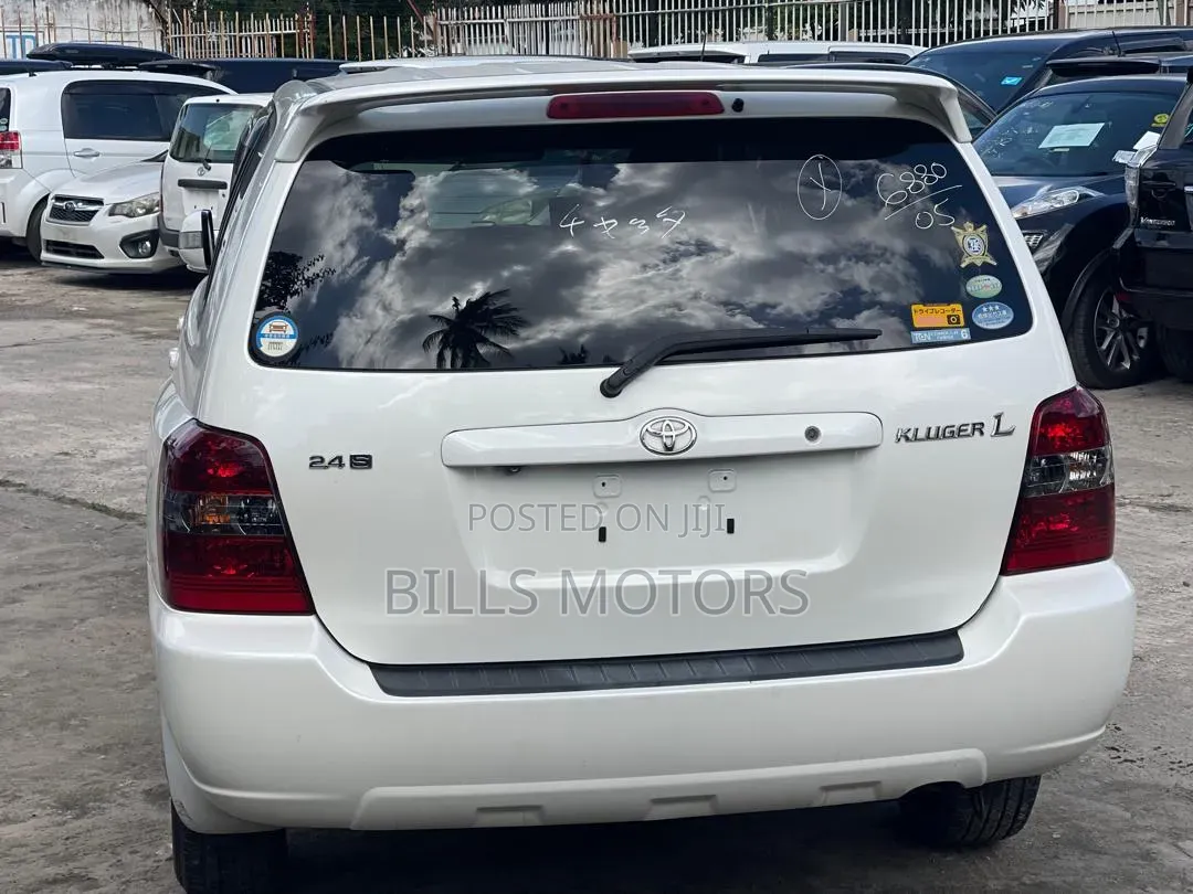 Toyota Kluger 2005 White