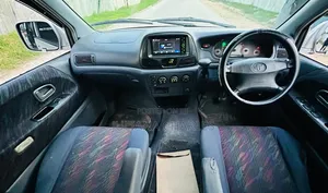 Toyota Noah 2003 Silver