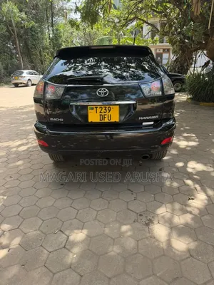 Toyota Harrier 2004 Black