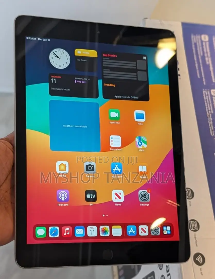 Apple iPad 9.7 128 GB Gray