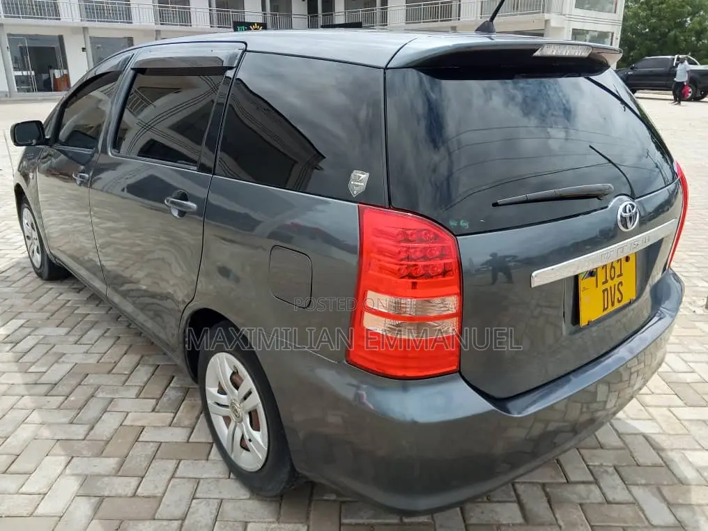 Toyota Wish 2013 Gray